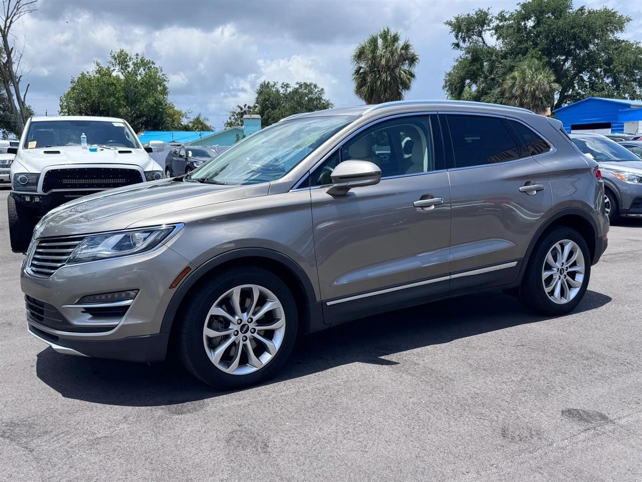 Lincoln MKC FWD 4dr Select 2016