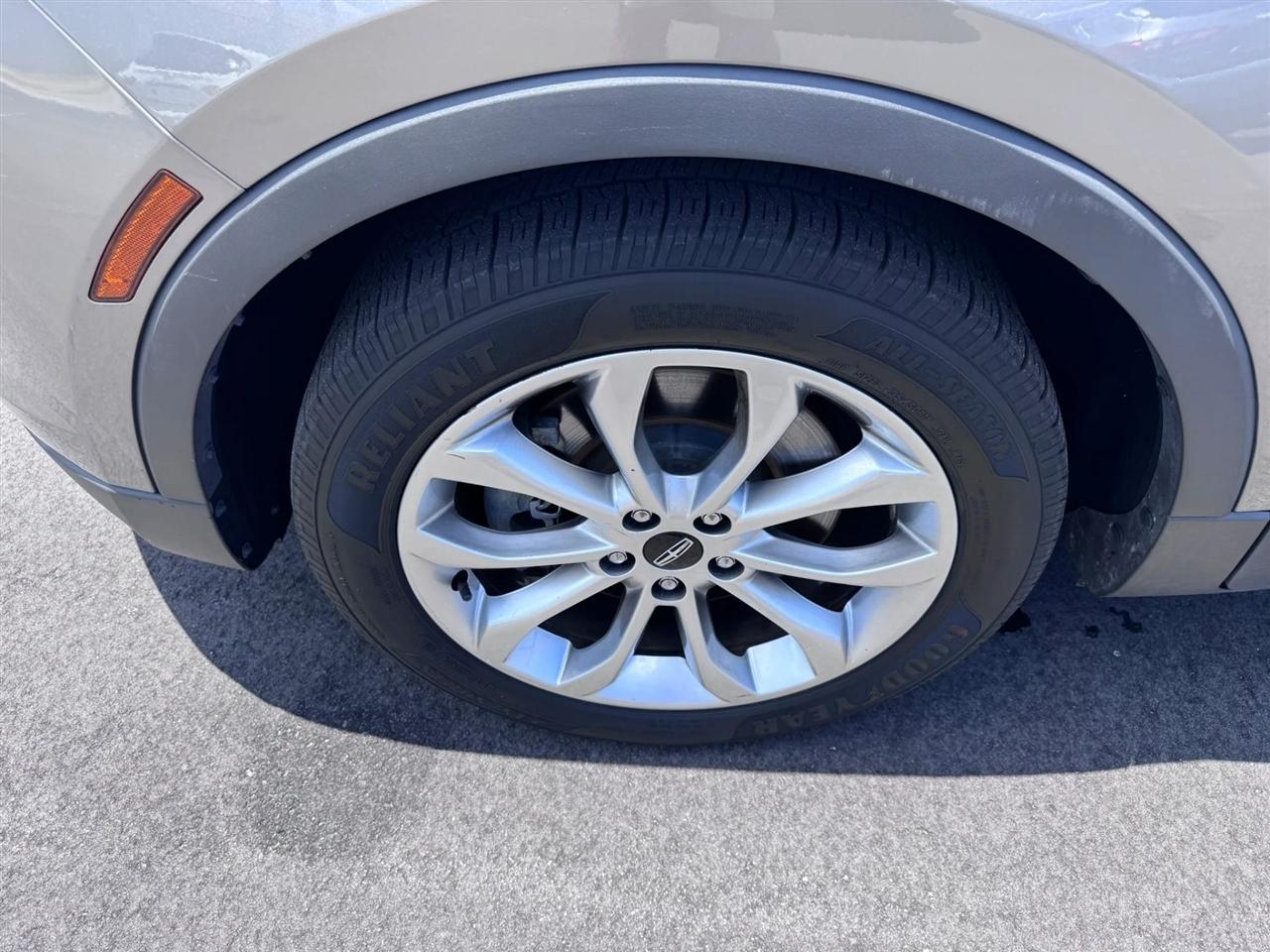 Lincoln MKC FWD 4dr Select 2016