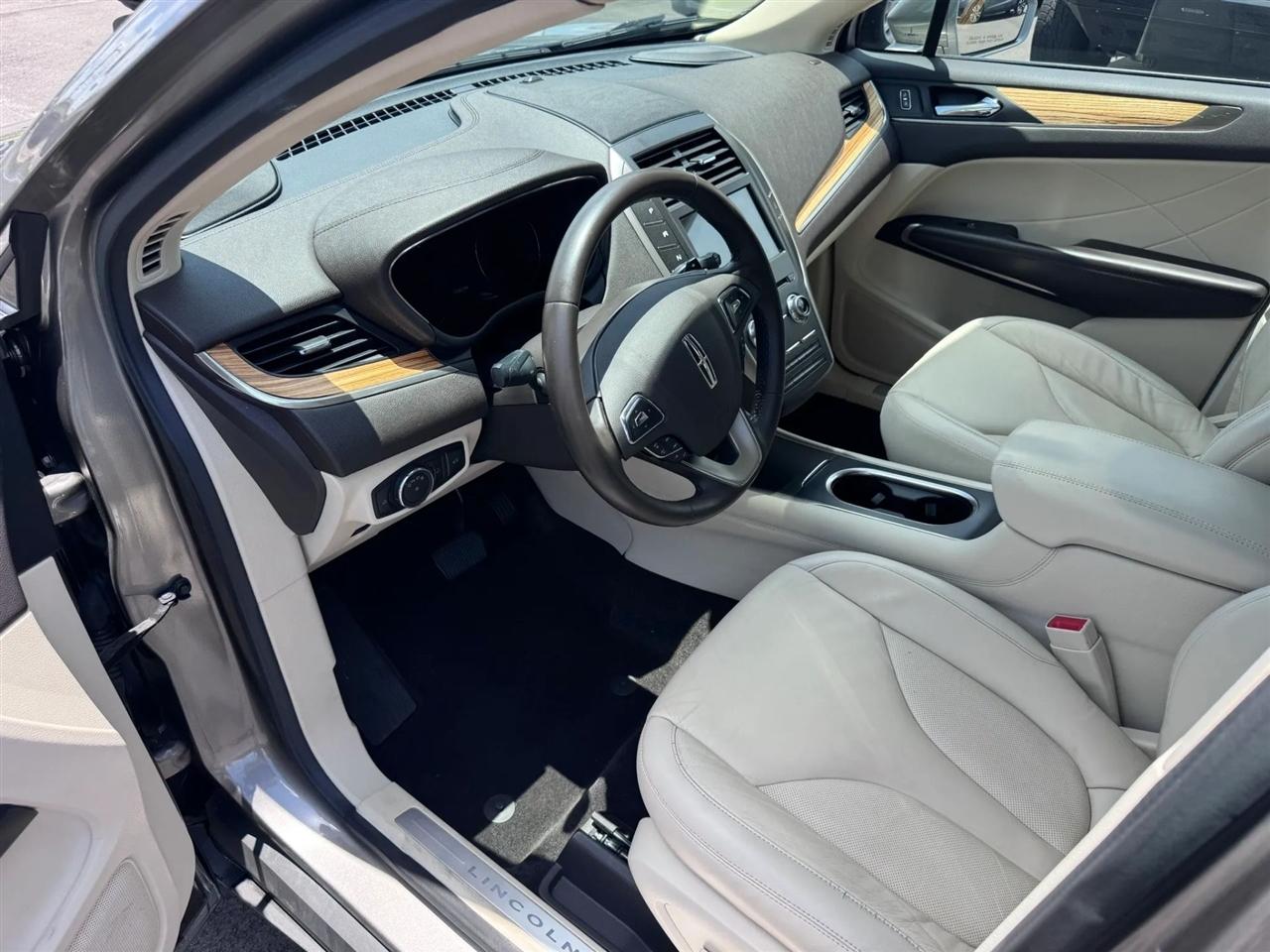 Lincoln MKC FWD 4dr Select 2016