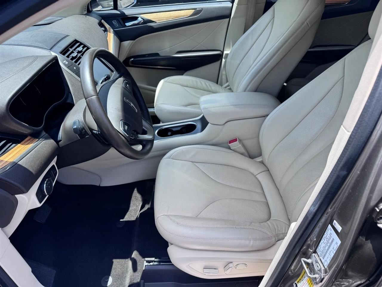 Lincoln MKC FWD 4dr Select 2016