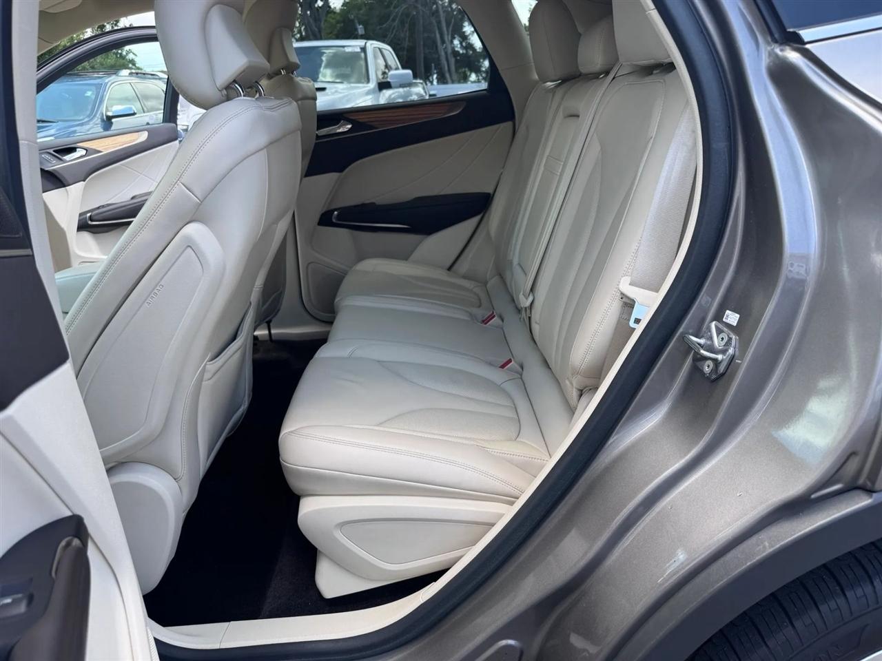 Lincoln MKC FWD 4dr Select 2016