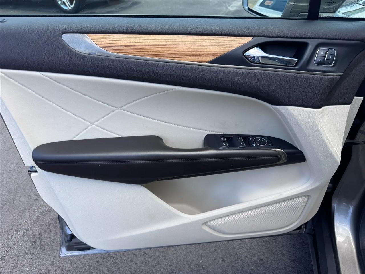 Lincoln MKC FWD 4dr Select 2016