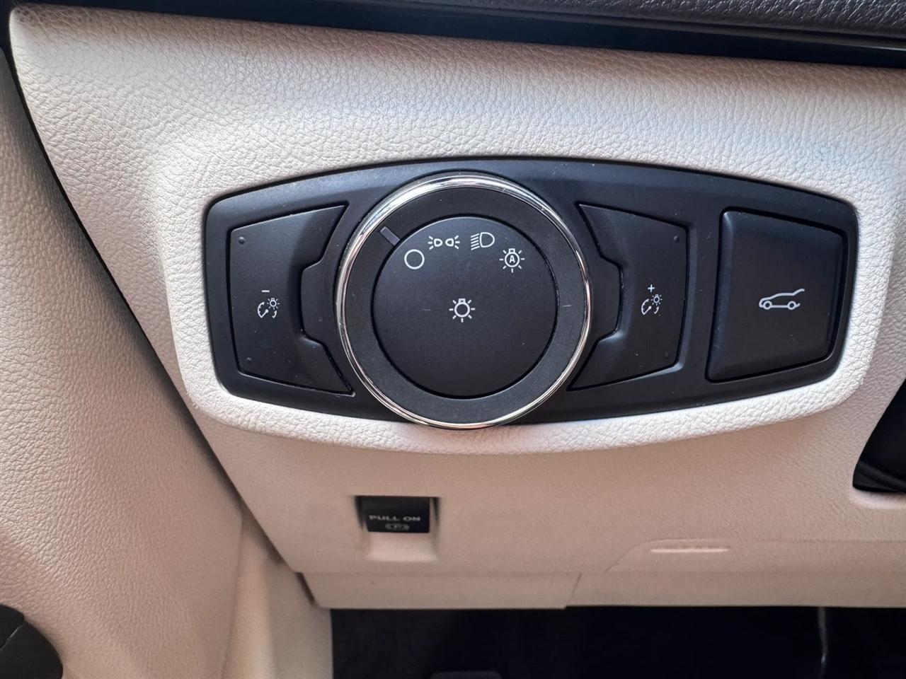 Lincoln MKC FWD 4dr Select 2016