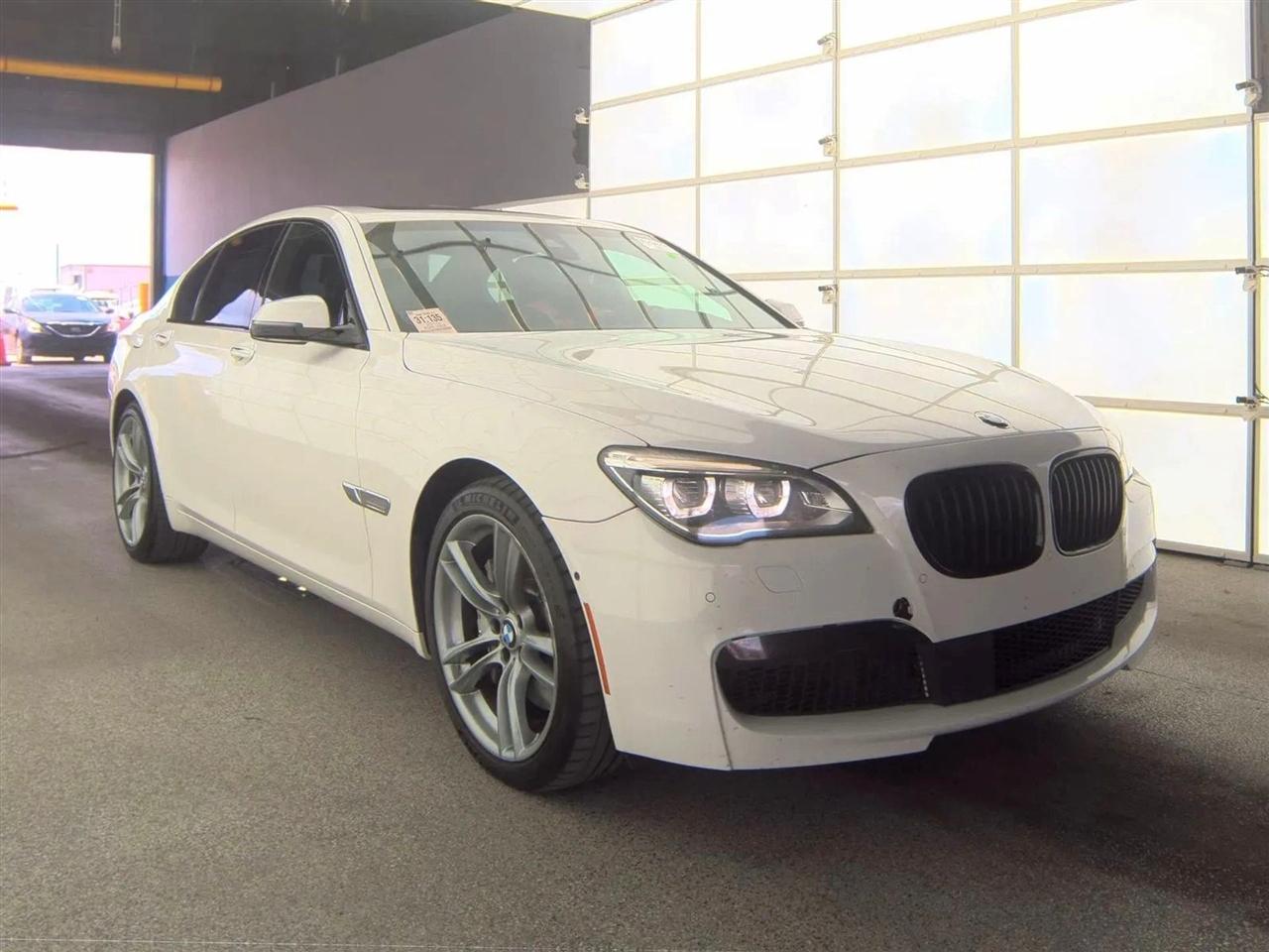 BMW 7 Series 4dr Sdn ALPINA B7 SWB RWD 2015