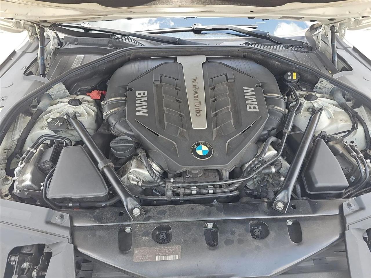 BMW 7 Series 4dr Sdn ALPINA B7 SWB RWD 2015