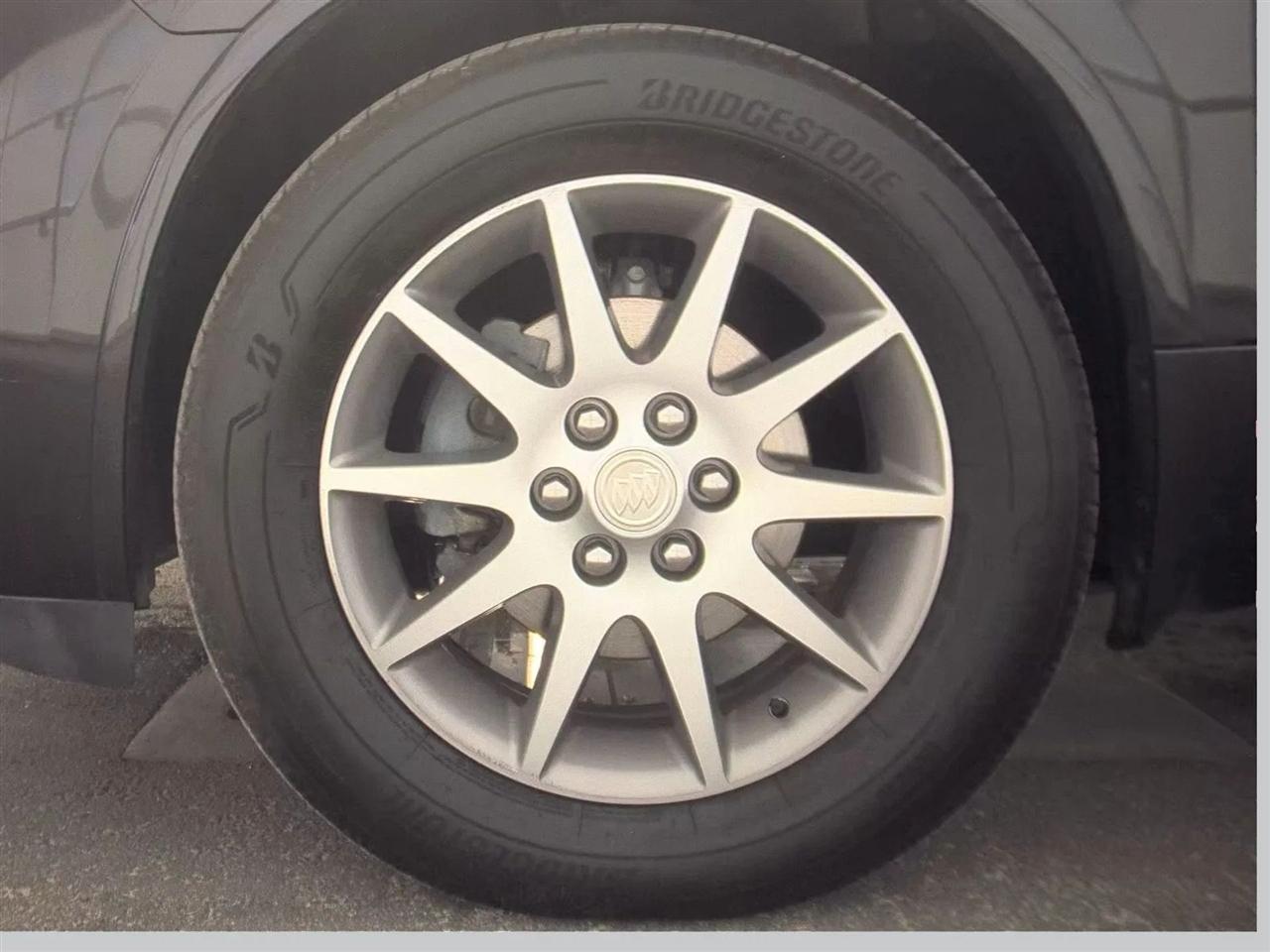 Buick Enclave FWD 4dr Leather 2014