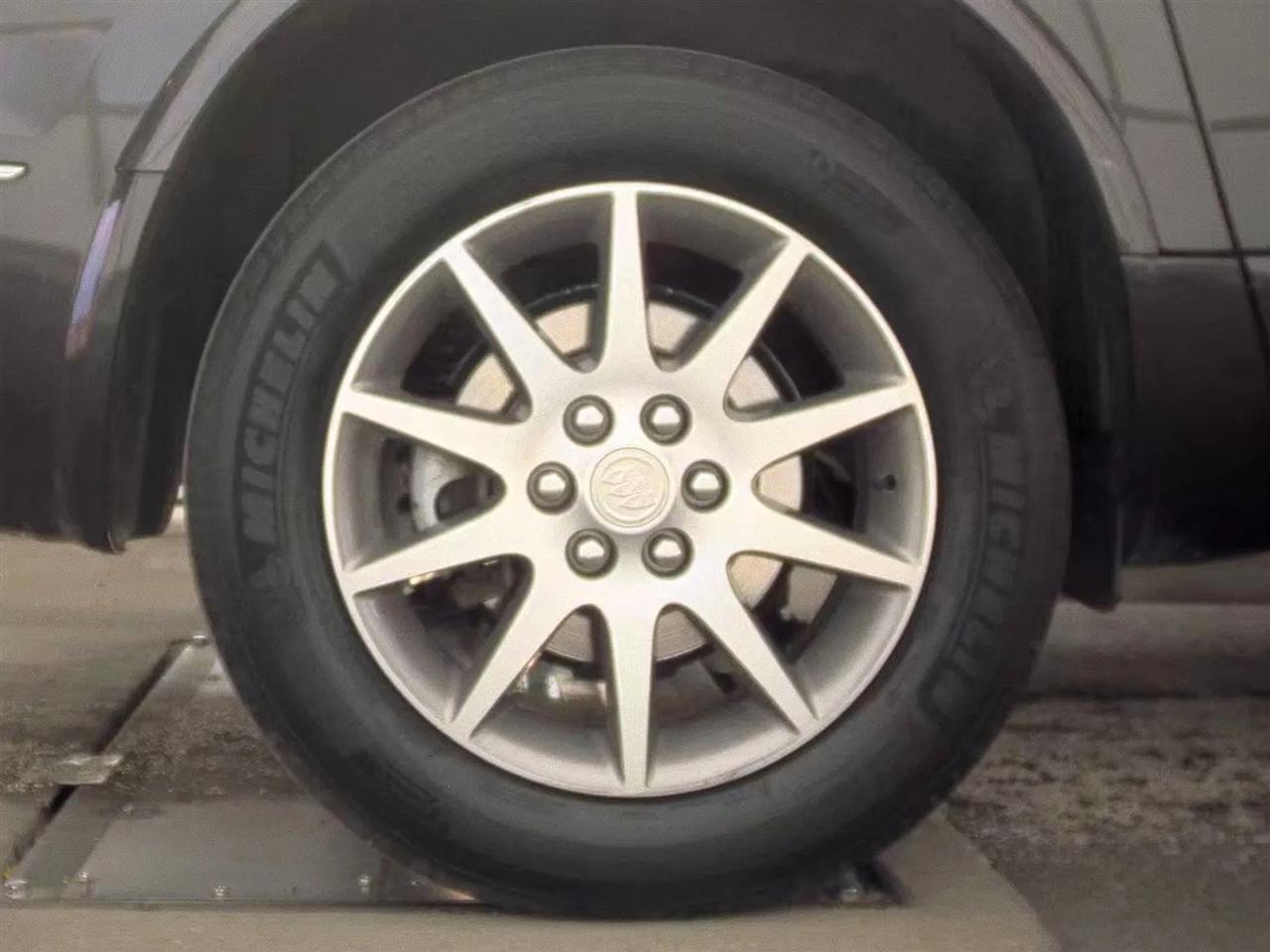 Buick Enclave FWD 4dr Leather 2014