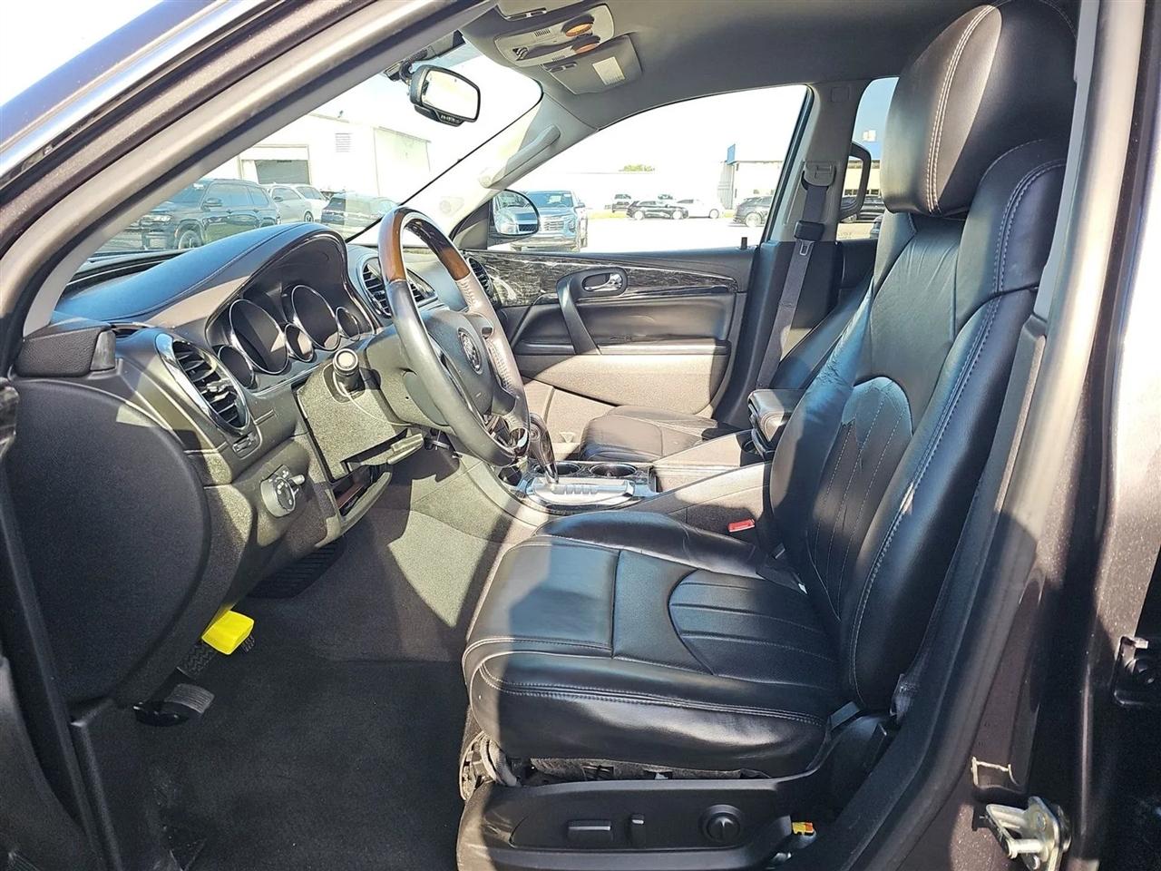 Buick Enclave FWD 4dr Leather 2014