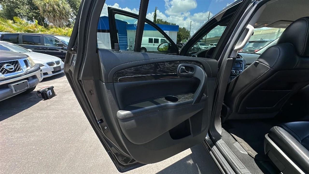 Buick Enclave FWD 4dr Leather 2014