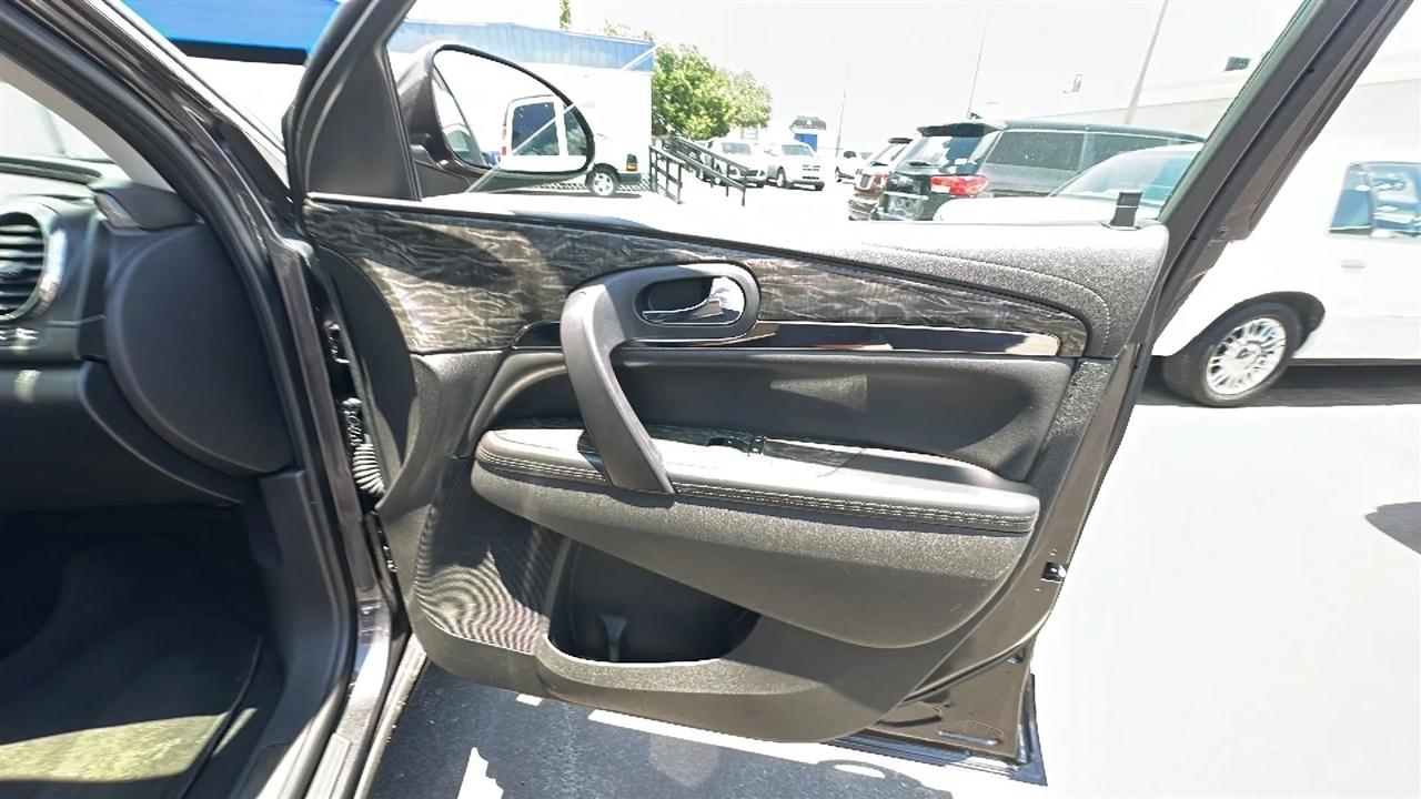 Buick Enclave FWD 4dr Leather 2014