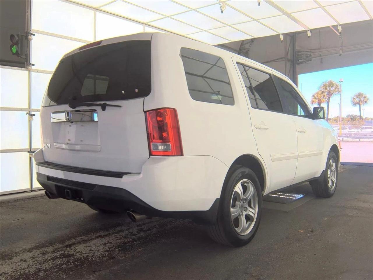 Honda Pilot 2WD 4dr EX-L w/Navi 2013