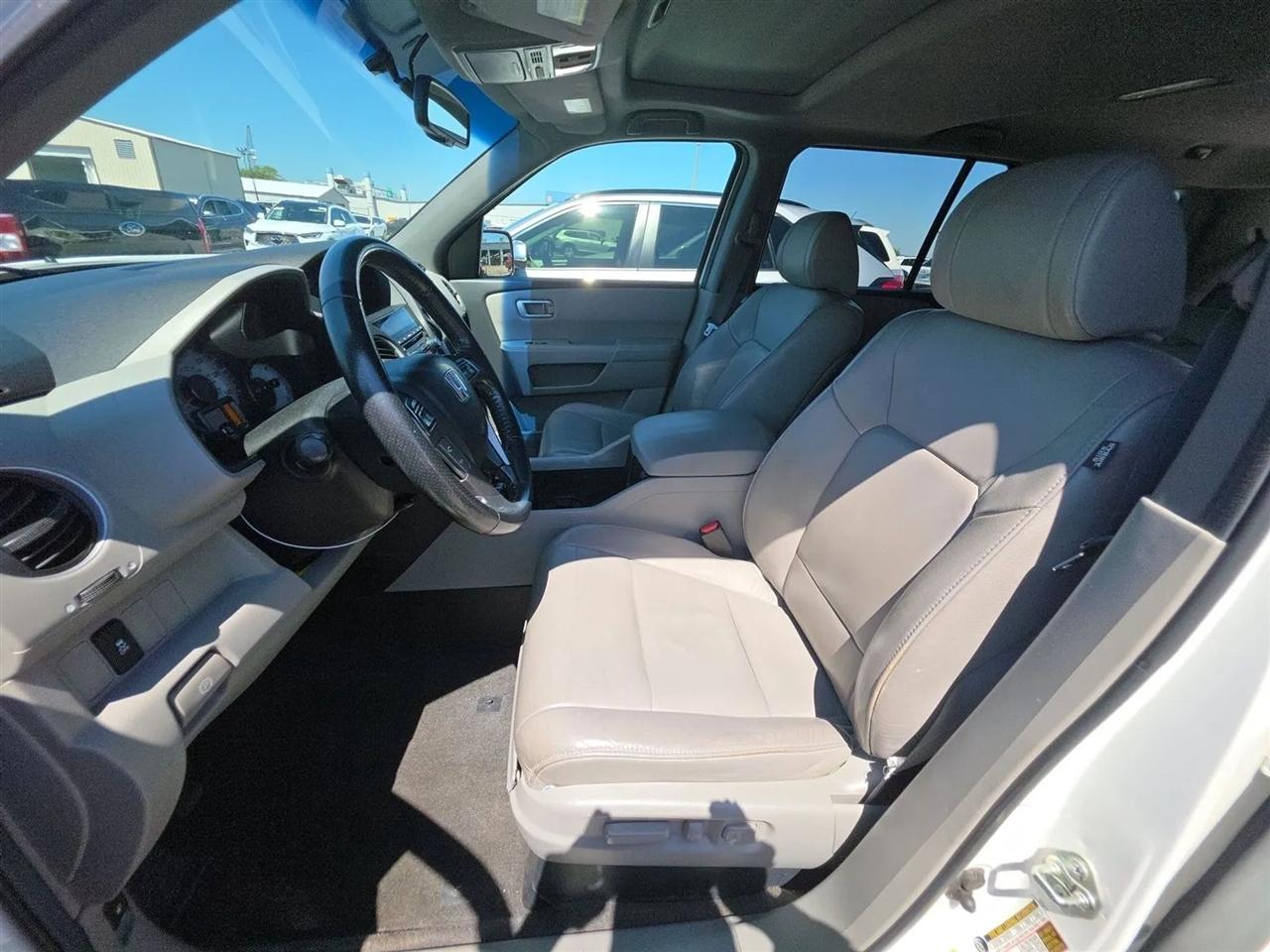 Honda Pilot 2WD 4dr EX-L w/Navi 2013