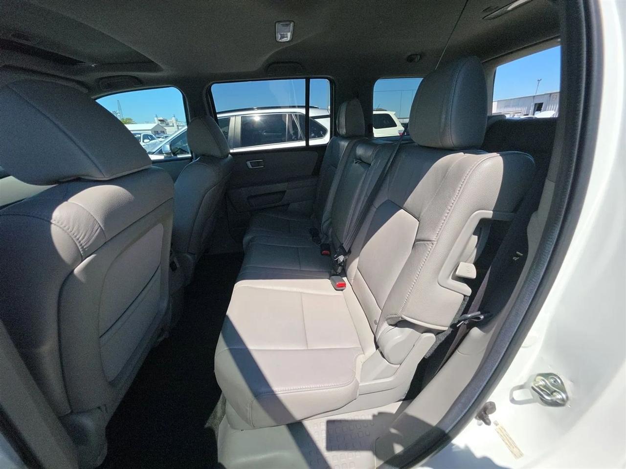 Honda Pilot 2WD 4dr EX-L w/Navi 2013