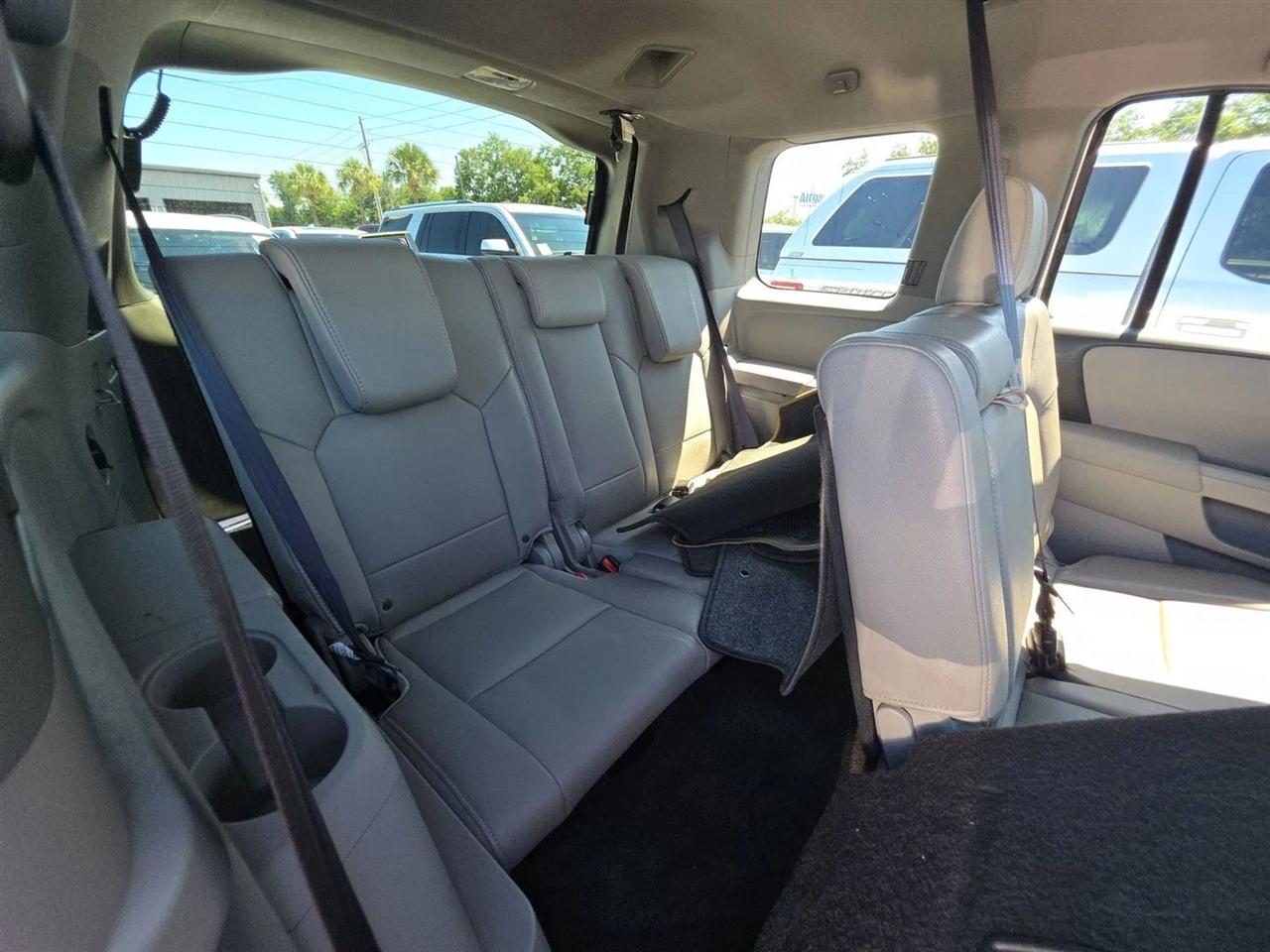 Honda Pilot 2WD 4dr EX-L w/Navi 2013