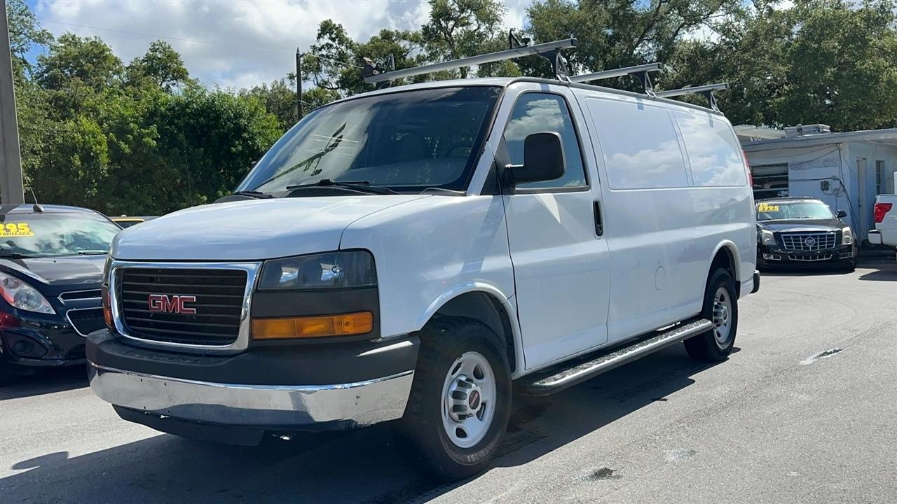 GMC Savana Cargo Van RWD 2500 135" 2016