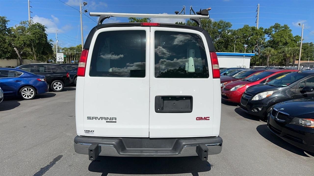 GMC Savana Cargo Van RWD 2500 135" 2016