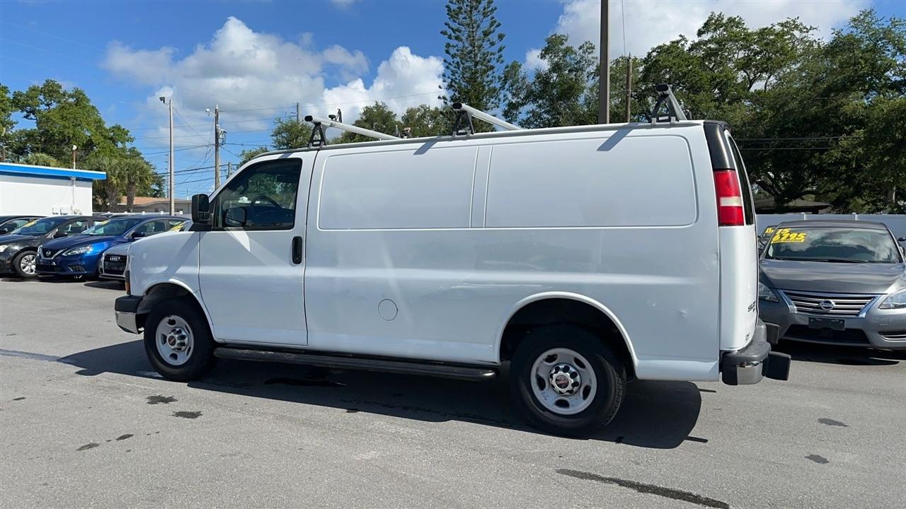 GMC Savana Cargo Van RWD 2500 135" 2016