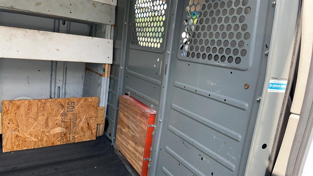GMC Savana Cargo Van RWD 2500 135" 2016