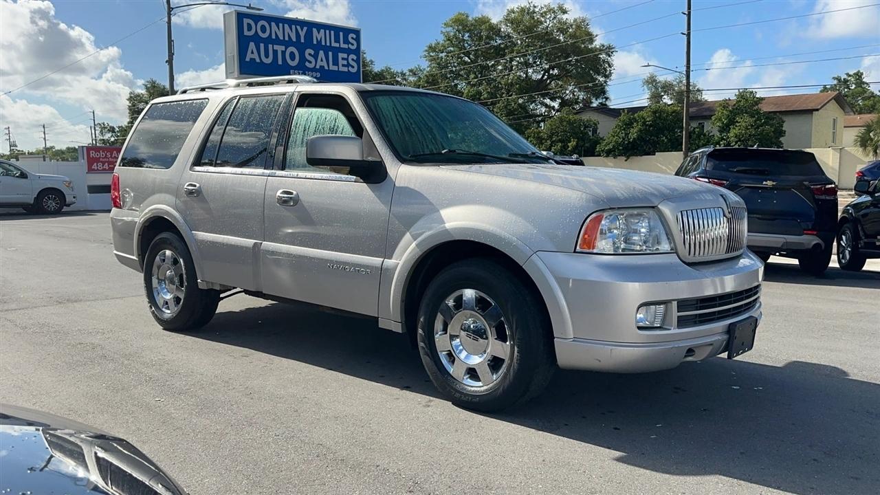 Lincoln Navigator 4dr 4WD Ultimate 2006