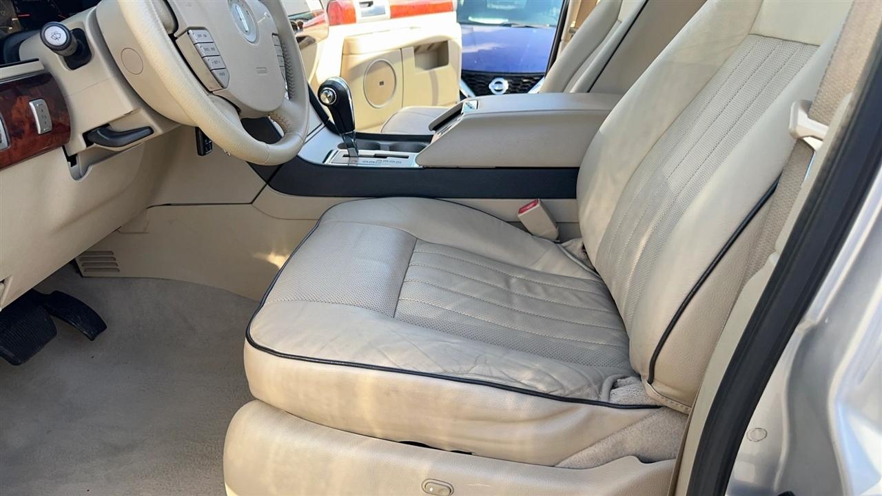 Lincoln Navigator 4dr 4WD Ultimate 2006