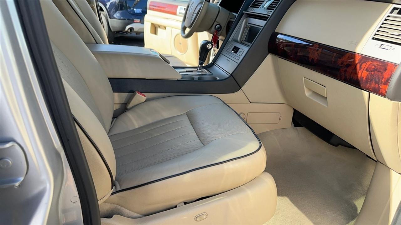 Lincoln Navigator 4dr 4WD Ultimate 2006