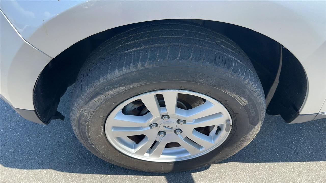 Ford Edge 4dr SE FWD 2010