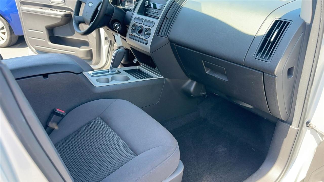 Ford Edge 4dr SE FWD 2010