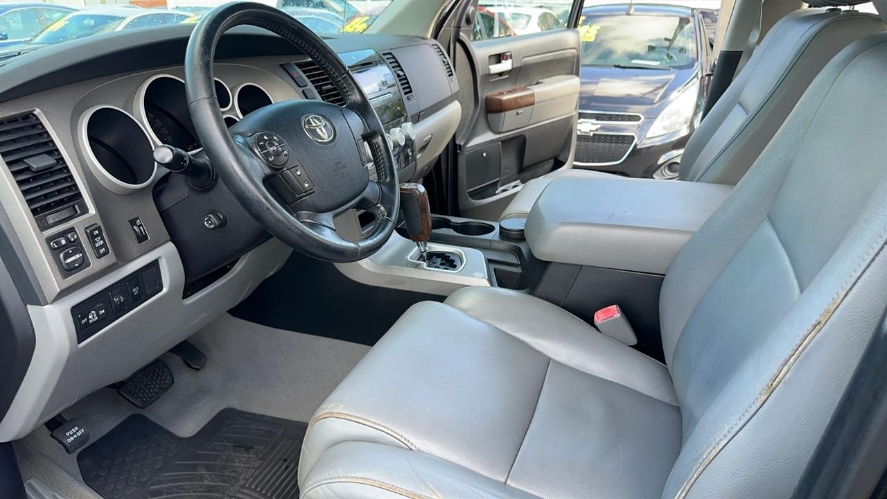 Toyota Tundra 2WD Truck Dbl 5.7L V8 6-Spd AT LTD (Natl) 2010