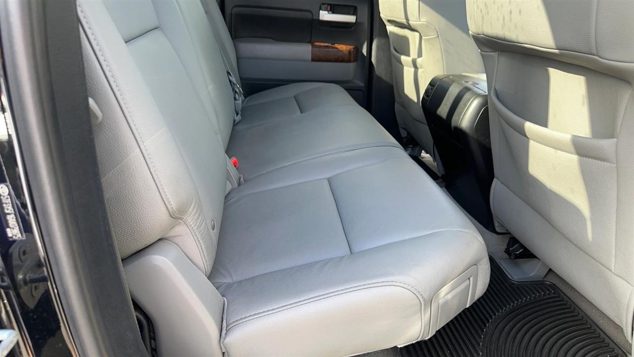 Toyota Tundra 2WD Truck Dbl 5.7L V8 6-Spd AT LTD (Natl) 2010