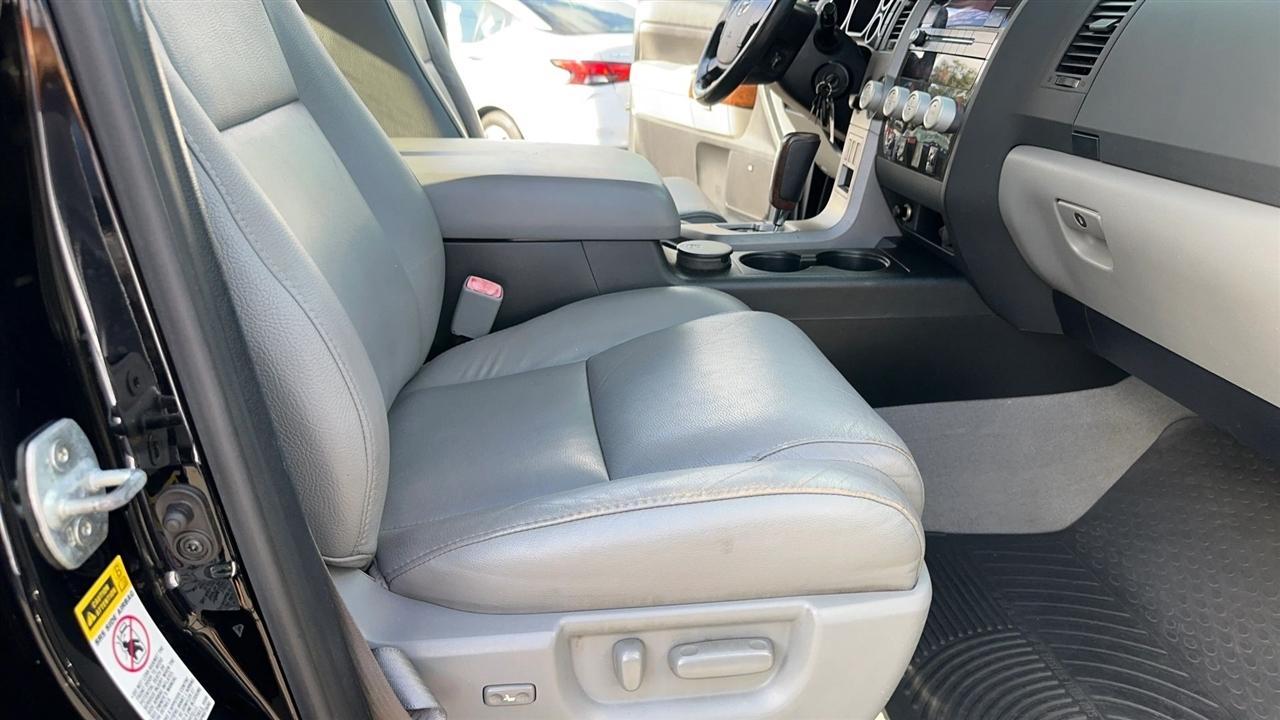 Toyota Tundra 2WD Truck Dbl 5.7L V8 6-Spd AT LTD (Natl) 2010