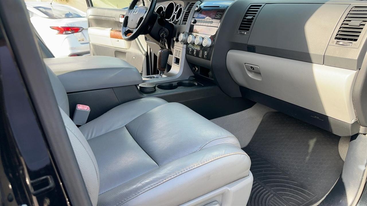 Toyota Tundra 2WD Truck Dbl 5.7L V8 6-Spd AT LTD (Natl) 2010