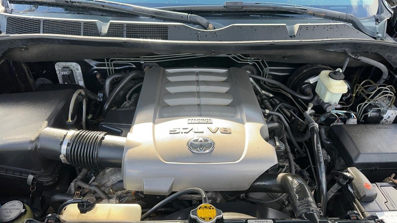 Toyota Tundra 2WD Truck Dbl 5.7L V8 6-Spd AT LTD (Natl) 2010