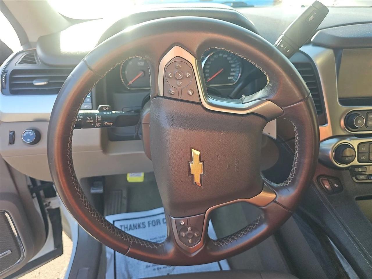 Chevrolet Suburban 2WD 4dr LT 2015