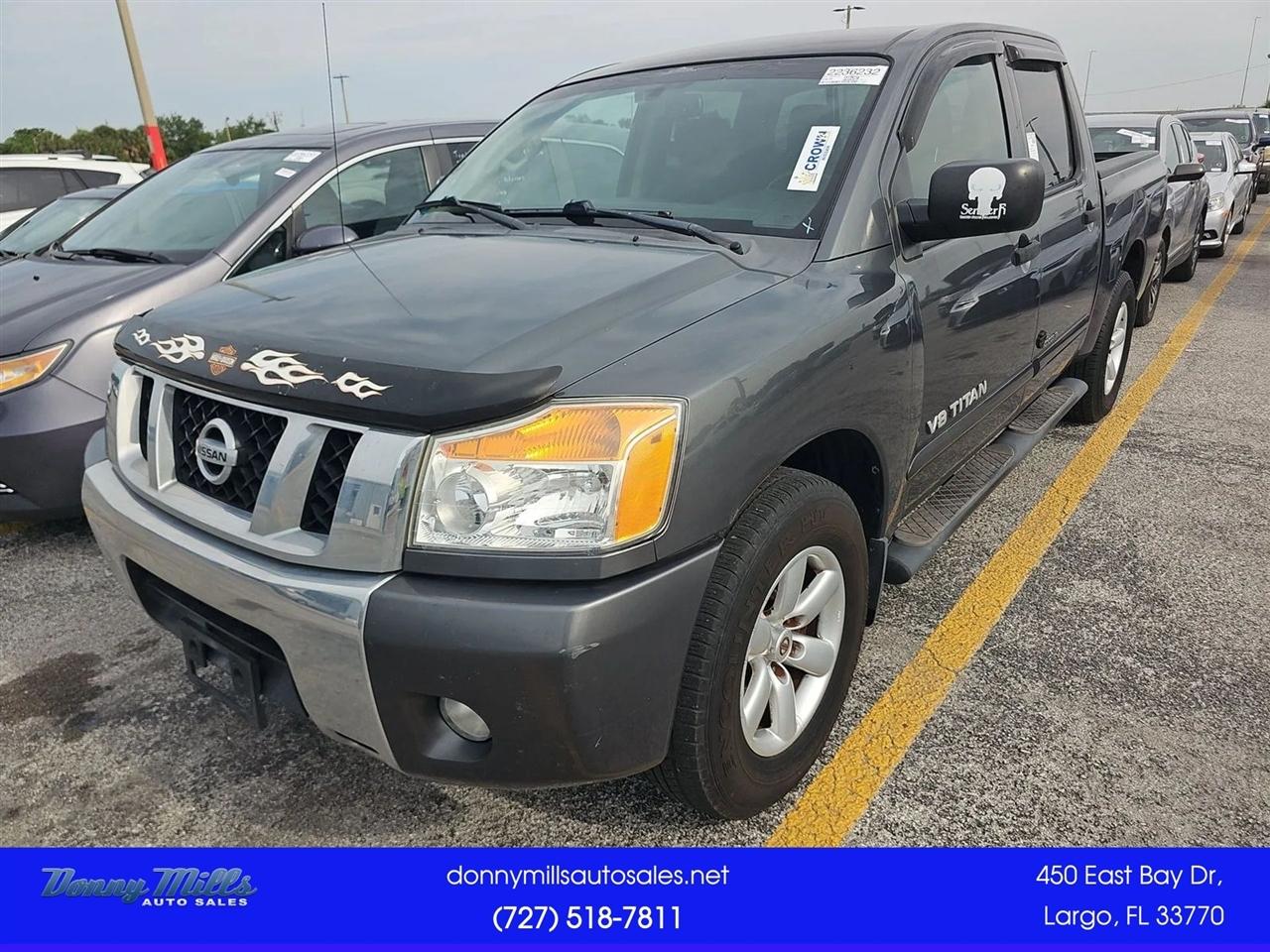 Nissan Titan 2WD Crew Cab SWB SV 2012