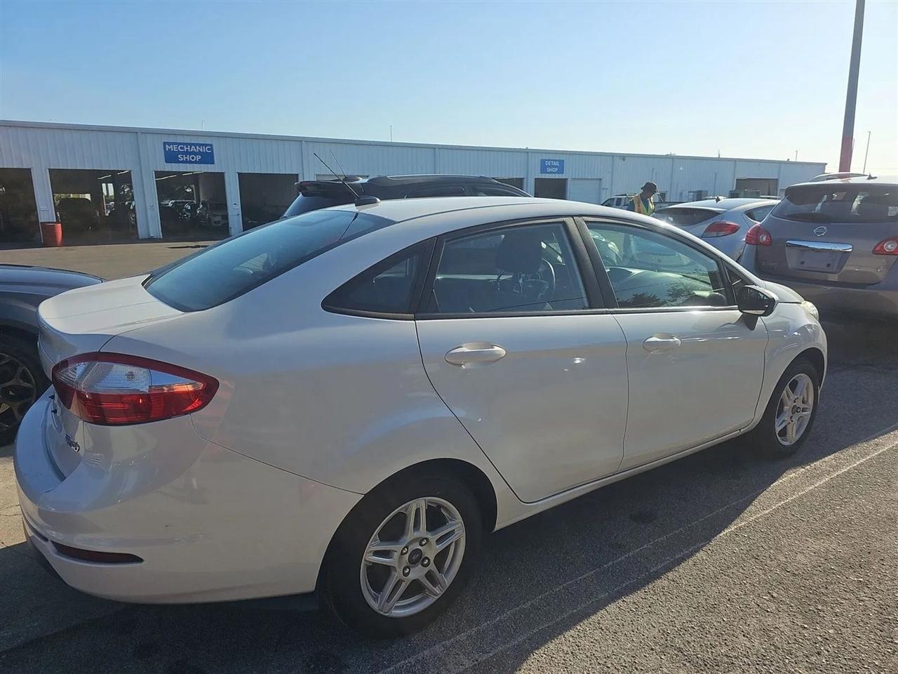Ford Fiesta SE Sedan 2017