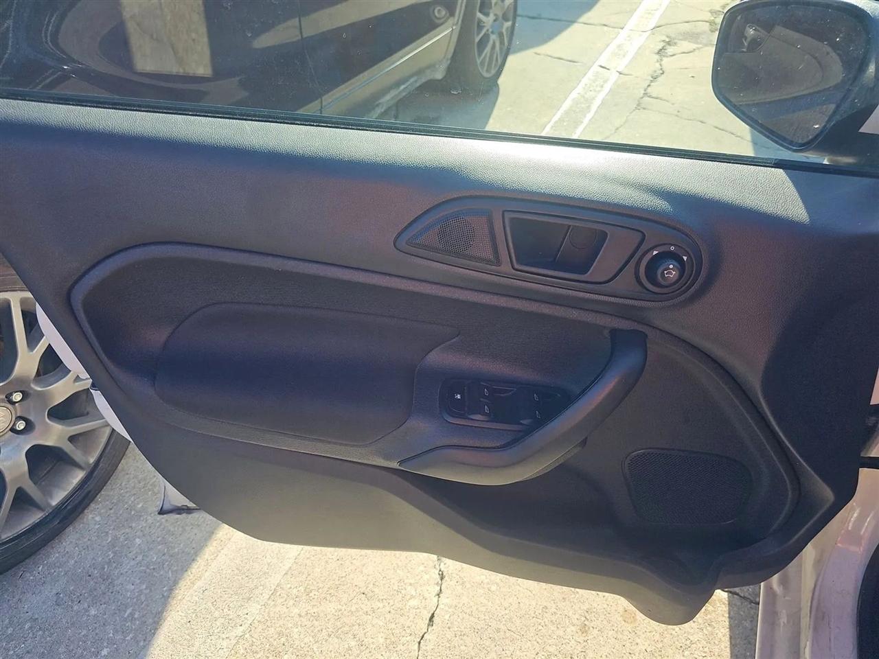 Ford Fiesta SE Sedan 2017