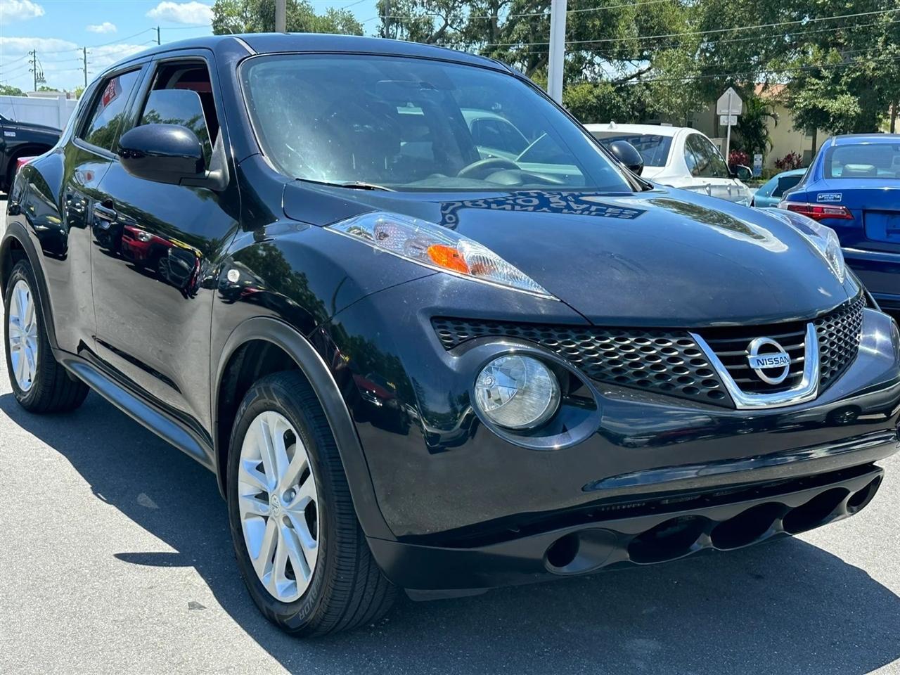 Nissan Juke 5dr Wgn CVT S FWD 2014