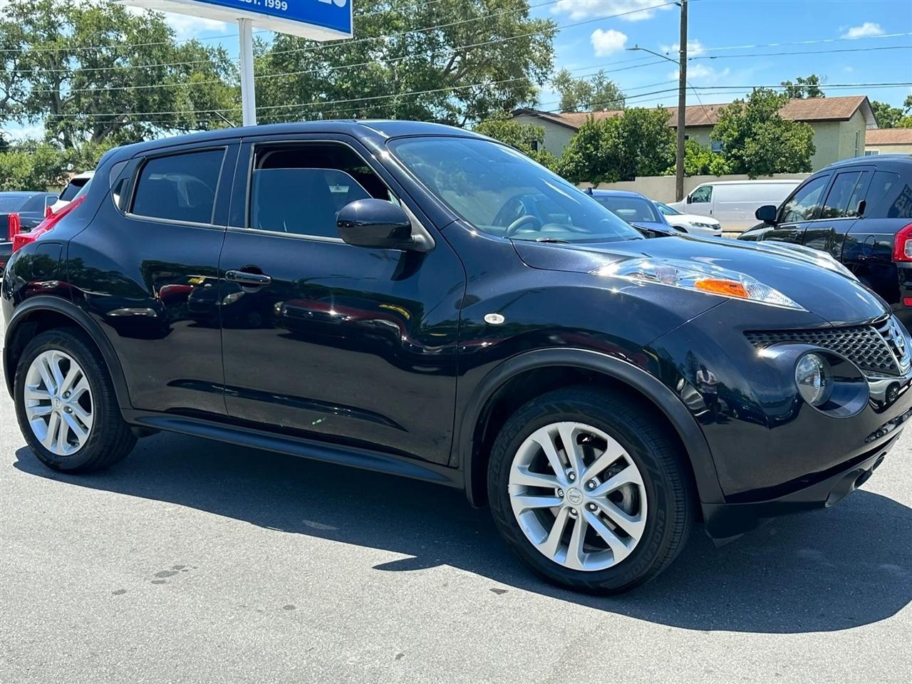 Nissan Juke 5dr Wgn CVT S FWD 2014