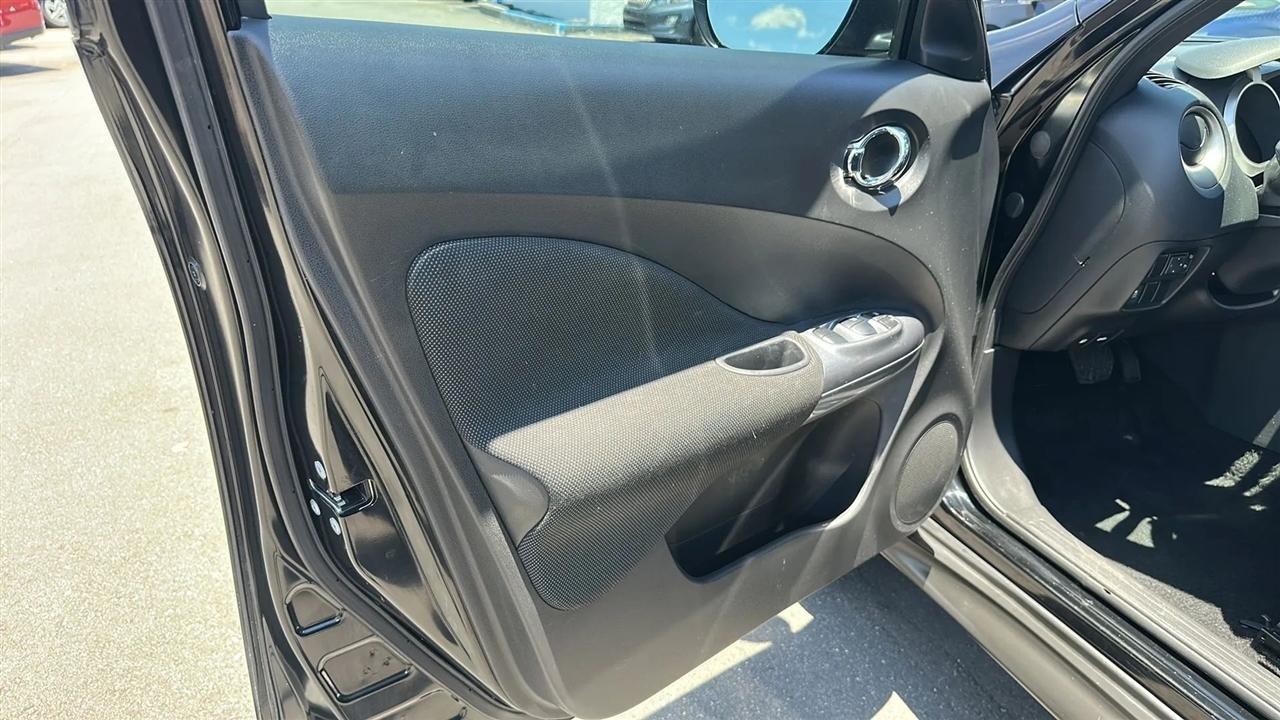 Nissan Juke 5dr Wgn CVT S FWD 2014