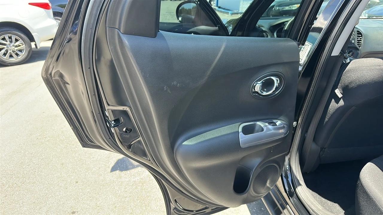 Nissan Juke 5dr Wgn CVT S FWD 2014