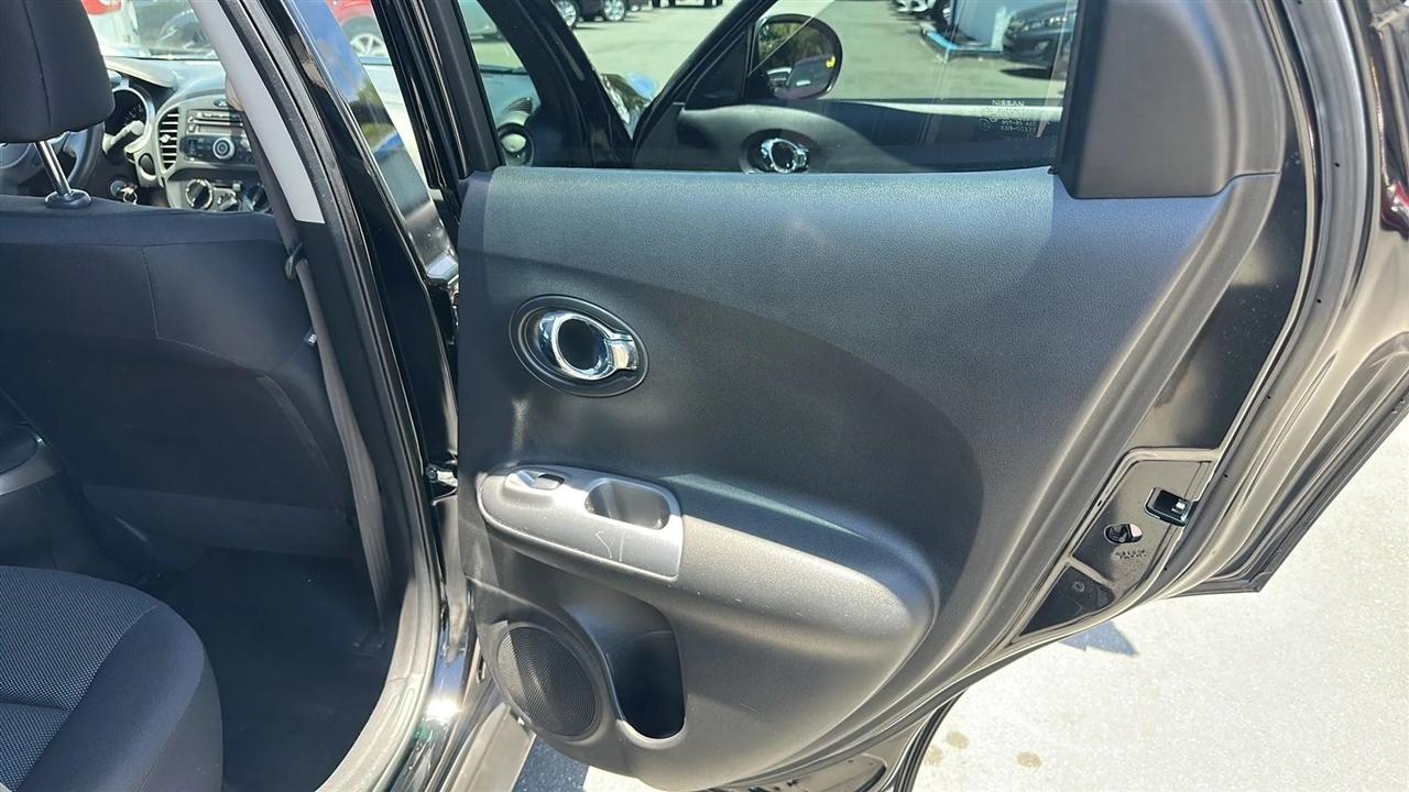 Nissan Juke 5dr Wgn CVT S FWD 2014