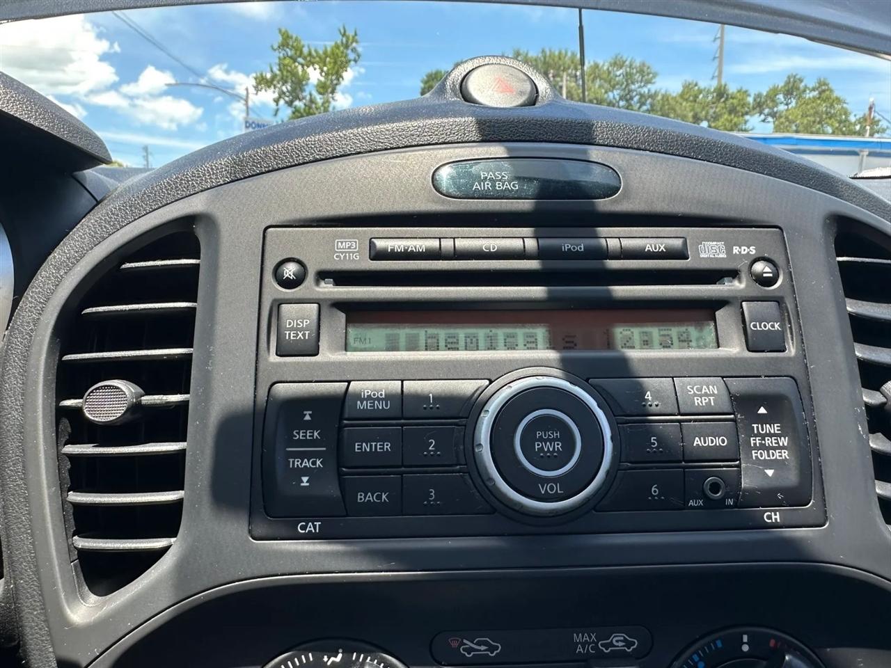 Nissan Juke 5dr Wgn CVT S FWD 2014