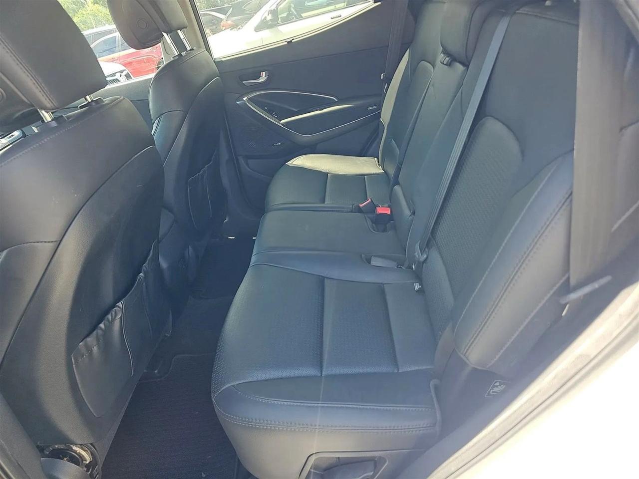 Hyundai Santa Fe FWD 4dr 2.0T Sport 2013