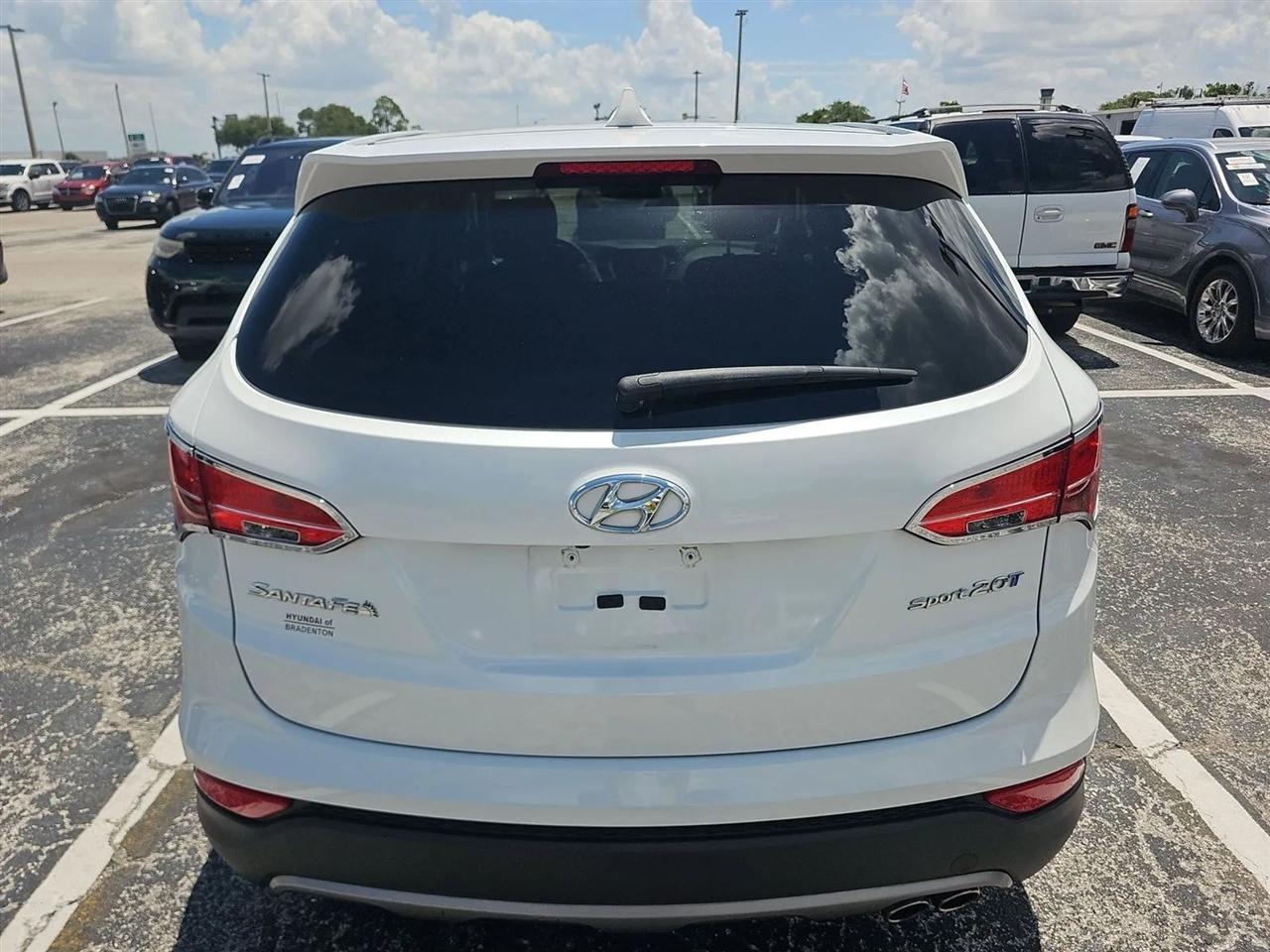 Hyundai Santa Fe FWD 4dr 2.0T Sport 2013