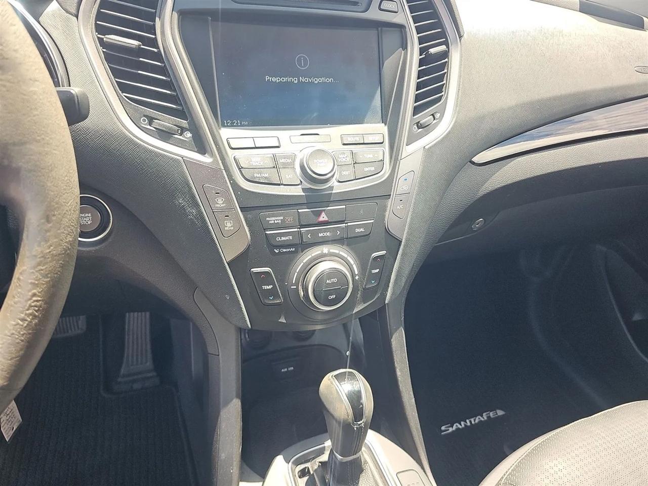 Hyundai Santa Fe FWD 4dr 2.0T Sport 2013