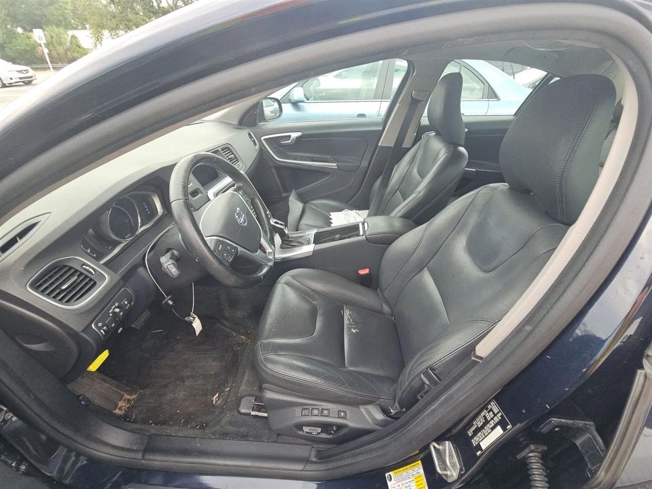 Volvo S60 4dr Sdn T5 Premier AWD 2016