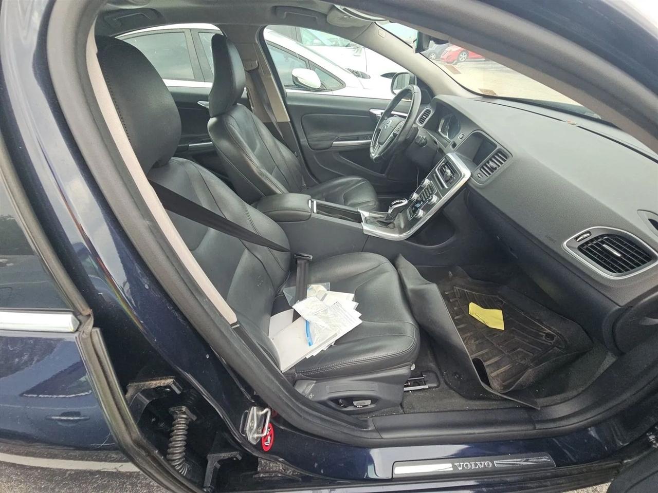 Volvo S60 4dr Sdn T5 Premier AWD 2016