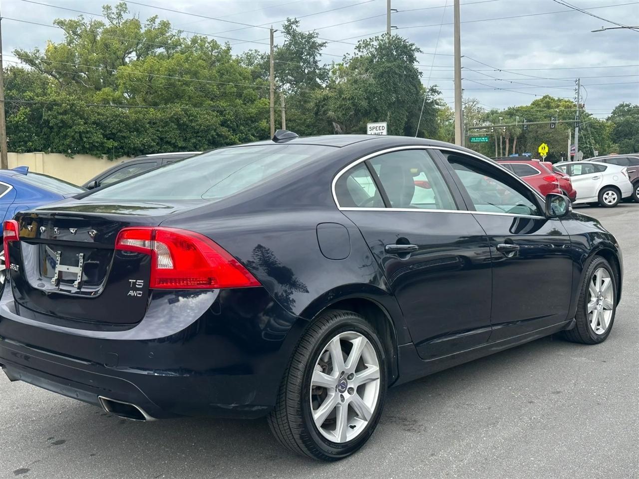 Volvo S60 4dr Sdn T5 Premier AWD 2016