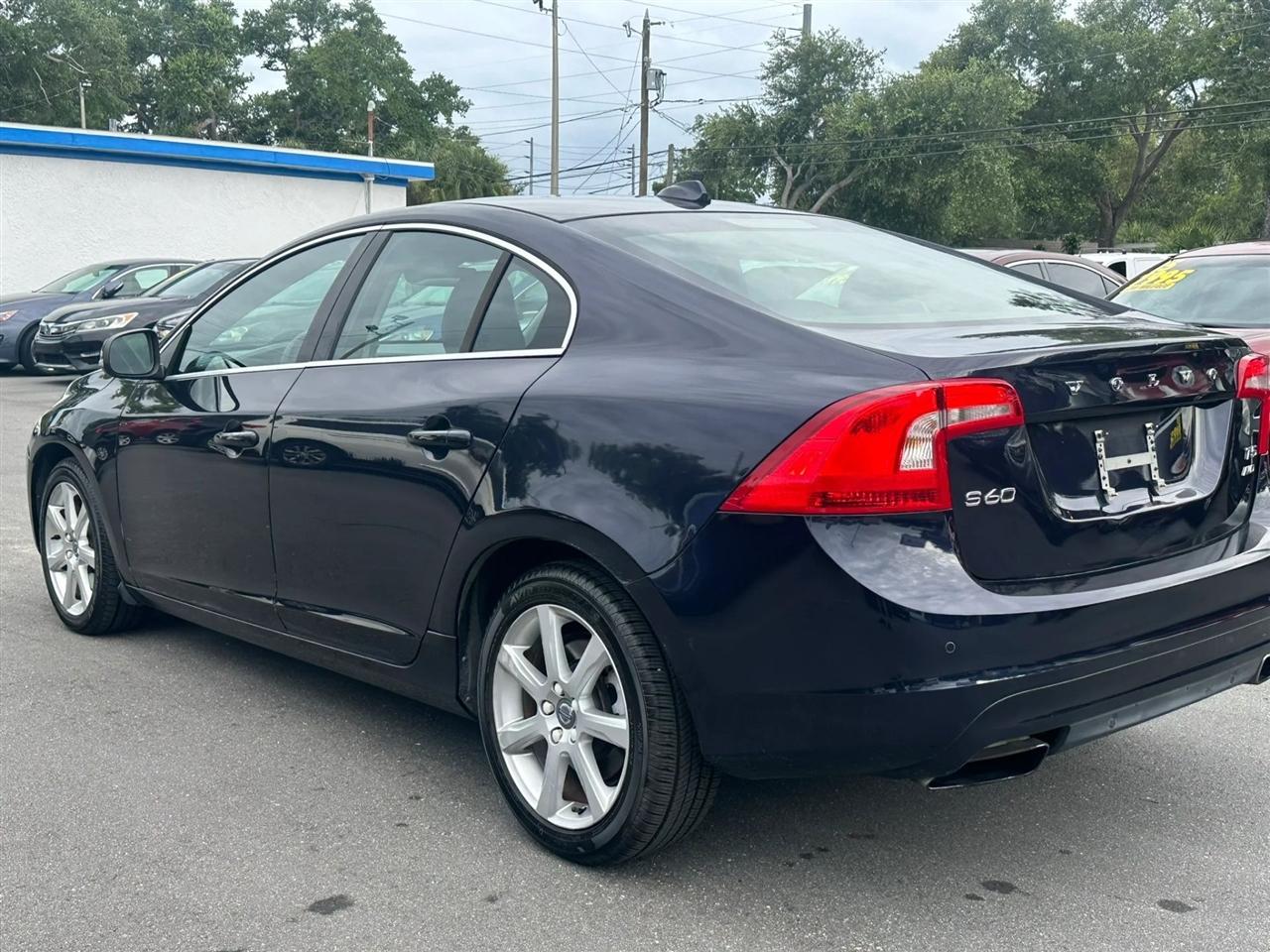 Volvo S60 4dr Sdn T5 Premier AWD 2016