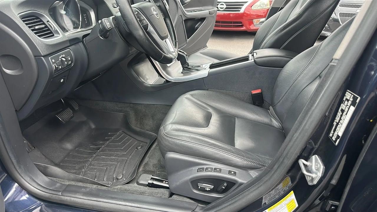Volvo S60 4dr Sdn T5 Premier AWD 2016